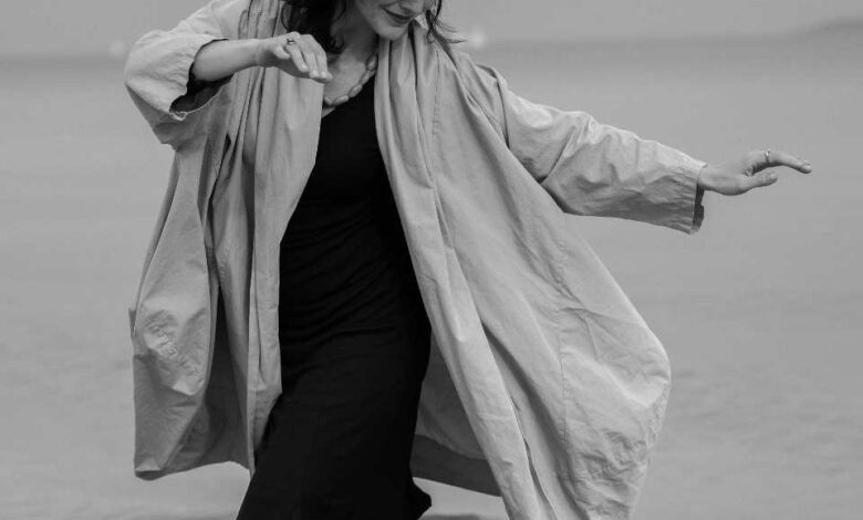 Literarische Teatime in Harburg: Zwischen Jane Austen und Anna Margolin – Yeva Lapsker lädt zum Dialog der Worte