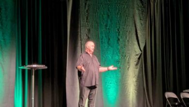 Lacher, Liebe, Lebenswerk: Markus Maria Profitlich verabschiedet sich mit „Mensch Markus: Party!“ von der Bühne