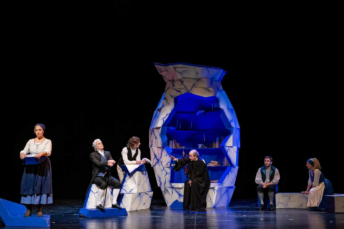 Der zerbrochene Krug im STADEUM: Satire auf Macht, Moral und Justizversagen